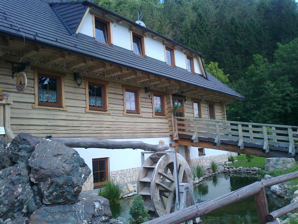 Penzion Mlynarka Rajecké Teplice Exterior foto